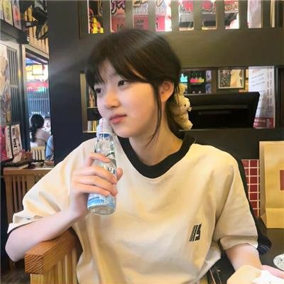 九零全家靠我心声逆风翻盘